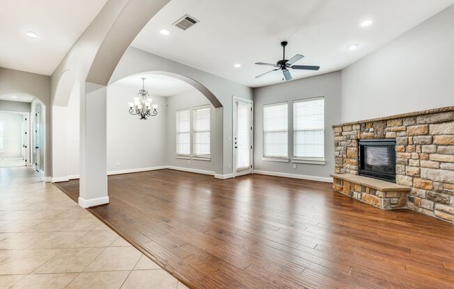 2 beds, 2.5 baths, $2,899, Unit #402