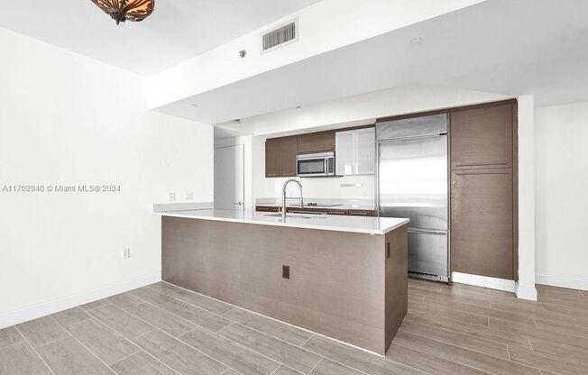 2 beds, 2 baths, 1,111 sqft, $4,250, Unit 55 SE 6th St # 37-03 (A11702940)