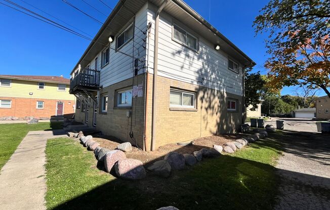 5465 N. 83rd St.