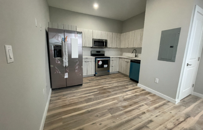 1801 N 54 ST