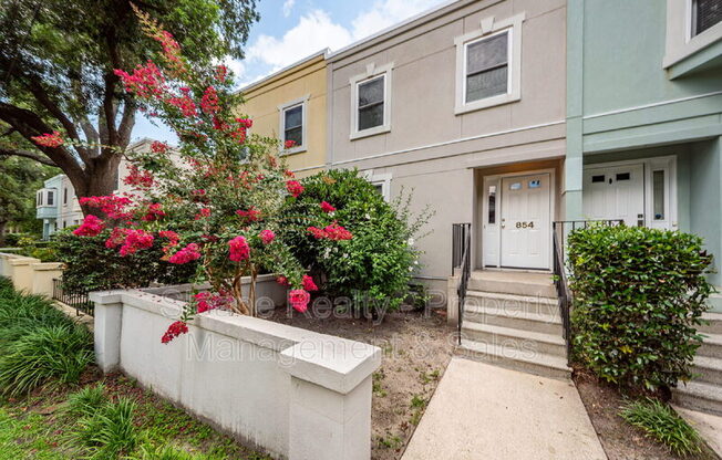 854 COLONY DR