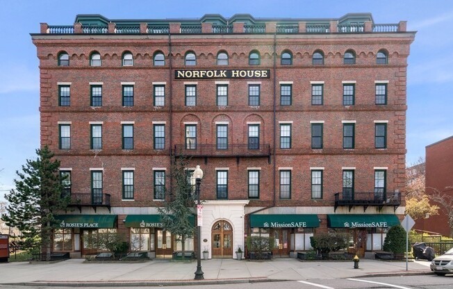 14 John Eliot Sq.