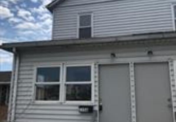 235 RIVERVIEW AVE