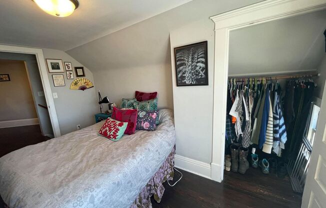 2600 Dupont Ave South
