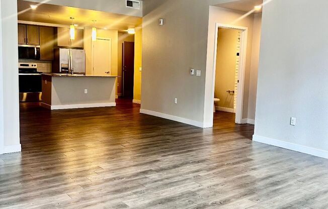 2 beds, 2 baths, 1,130 sqft, $1,576, Unit 1-411