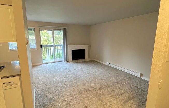 1 bed, 1 bath, 680 sqft, $1,500, Unit C3