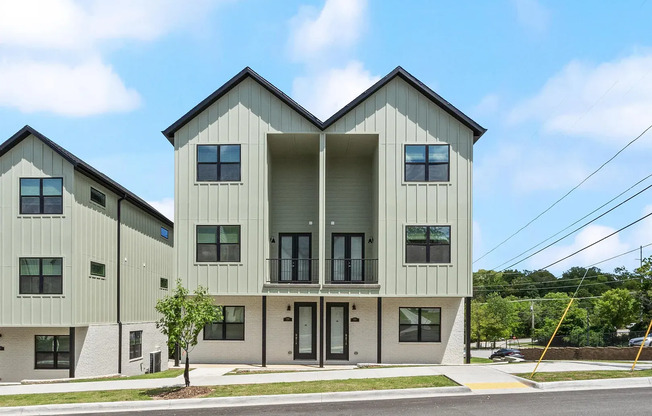 ARFAY NORTH WHITHAM AVE 618