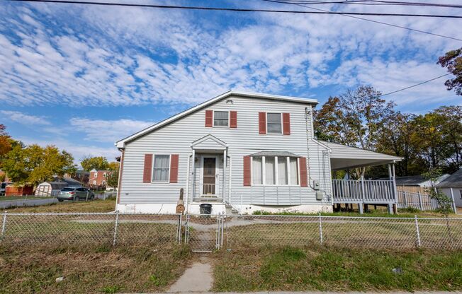 Cozy 4 Bedroom/2 Bathroom Detached Home in Essex, MD!