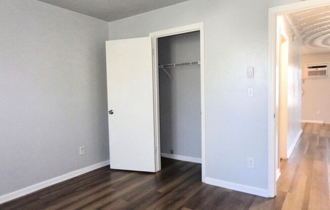 2 beds, 1 bath, 750 sqft, $1,150, Unit Unit 7