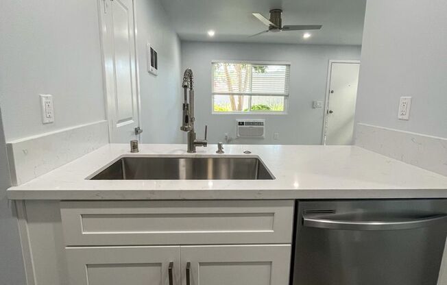 1 bed, 1 bath, 550 sqft, $2,050, Unit C-133