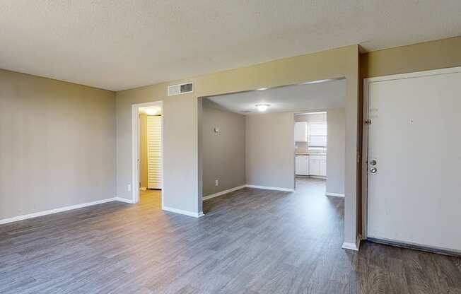 Cross Creek Apartments