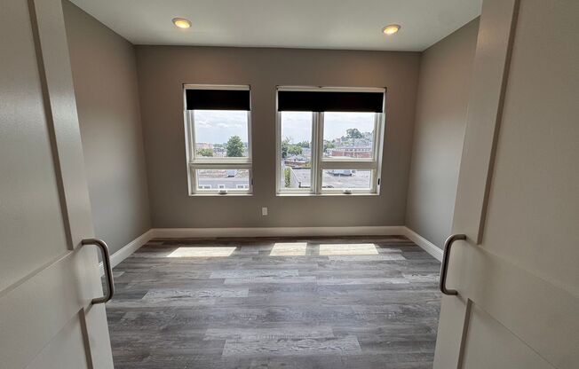 1 bed, 1 bath, 447 sqft, $2,200, Unit 212