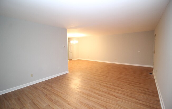 2 beds, 1.5 baths, $1,900, Unit Unit #3A