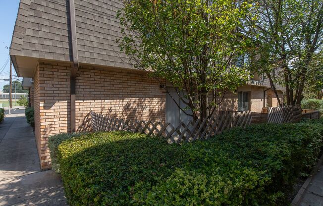 BWT - Brentwood Townhomes