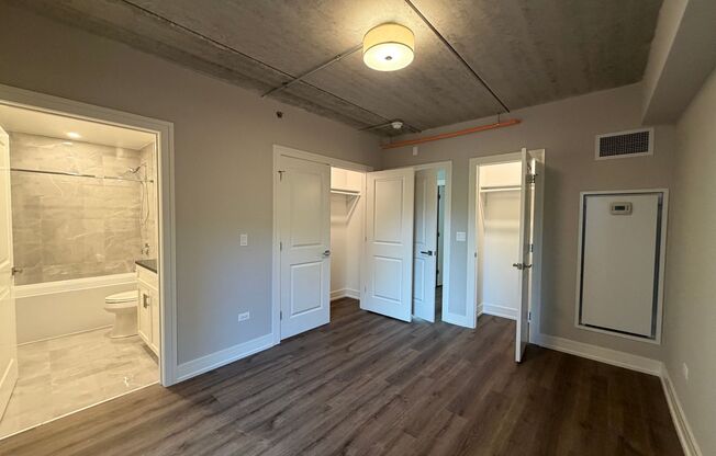 2 beds, 2 baths, 908 sqft, $3,700, Unit 952-402