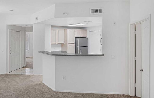 1 bed, 1 bath, 740 sqft, $1,425