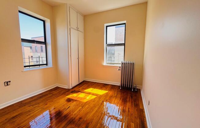 35 47 64 ST