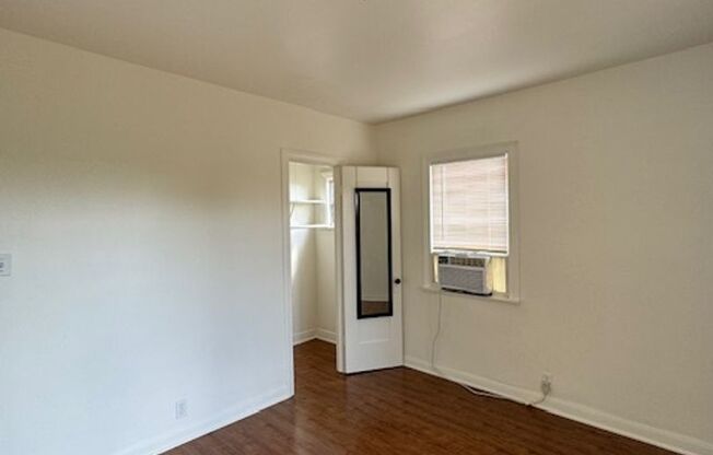 2 beds, 1 bath, $2,995