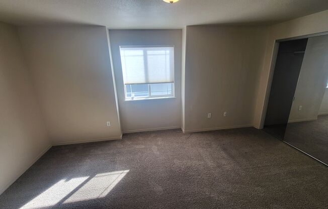 2 beds, 2.5 baths, 1,094 sqft, $1,675, Unit Unit 1