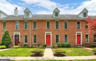 429 Delancey Ct, Mechanicsburg PA 17055