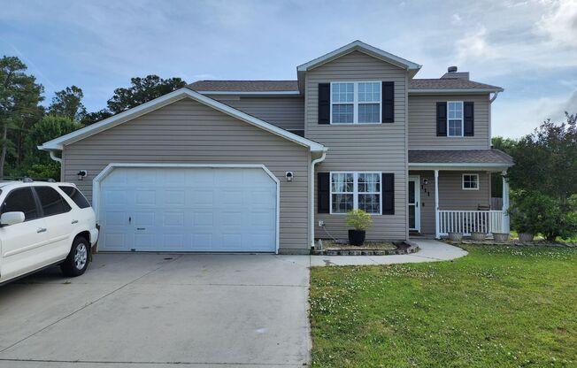 Welcome to this beautiful 3-bedroom, 2.5-bathroom home located in Hubert, NC.
