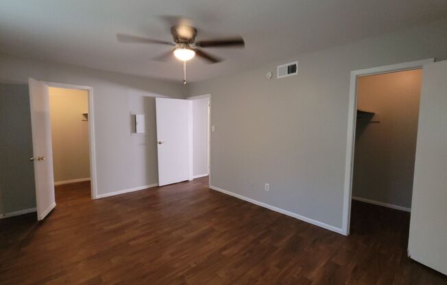 1 bed, 1 bath, 685 sqft, $800, Unit Unit 18