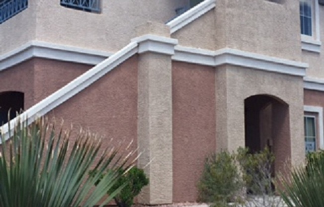 Perfect 2 bed/2 bath condo in Summerlin!