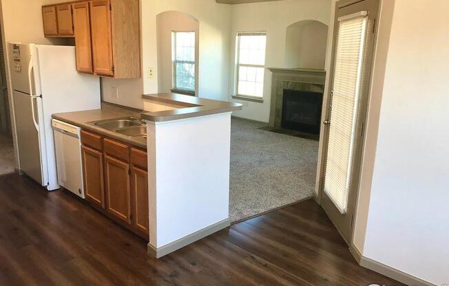 2 beds, 2 baths, 1,171 sqft, $1,950, Unit UNIT 11207