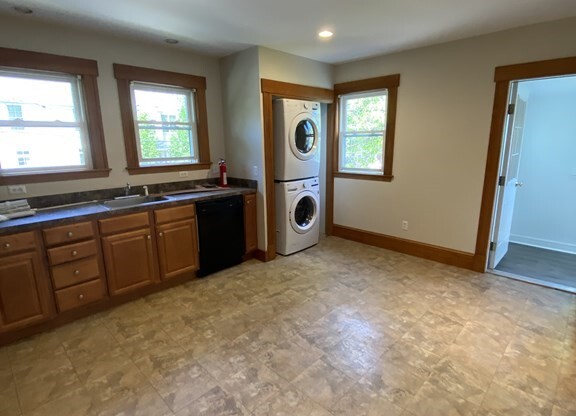 98 ALPINE ST