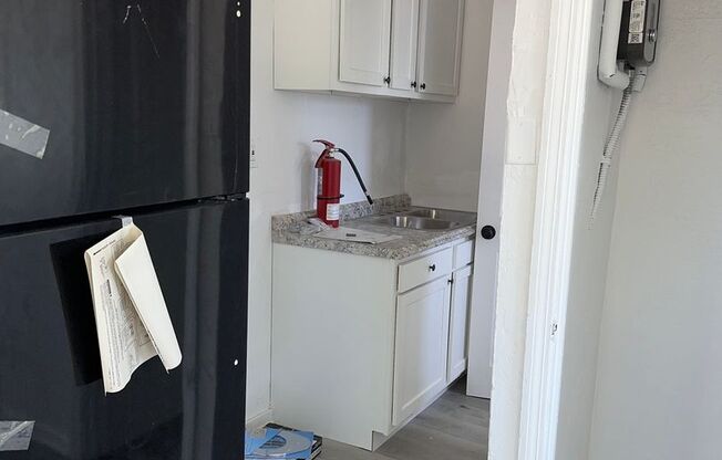 Studio, 1 bath, 500 sqft, $900