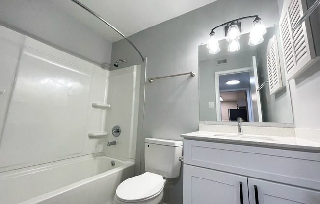 1 bed, 1 bath, 760 sqft, $1,100