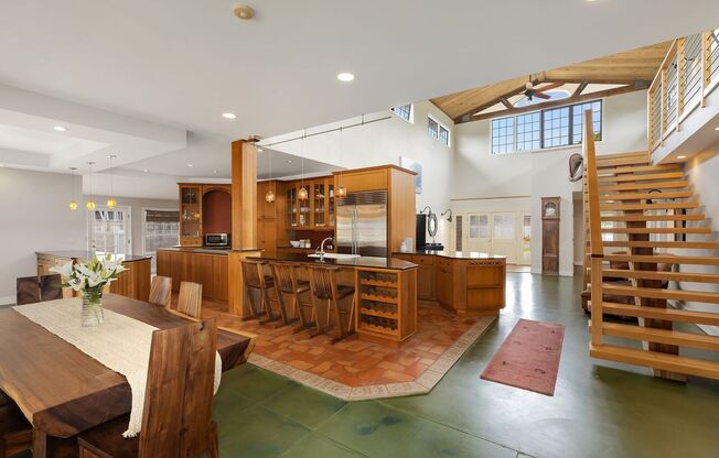 4bd / 3.5ba Charming Nautical Kahala Home with a Pool and A/C.  - Kahala Seaside