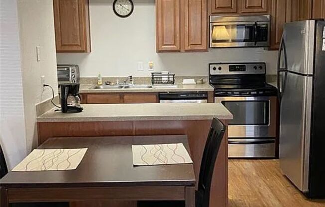 Langtry Apartments- 2 Bedroom 2 Bathroom