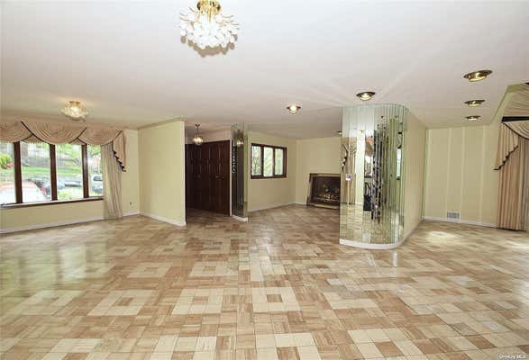 83 14 ABINGDON RD