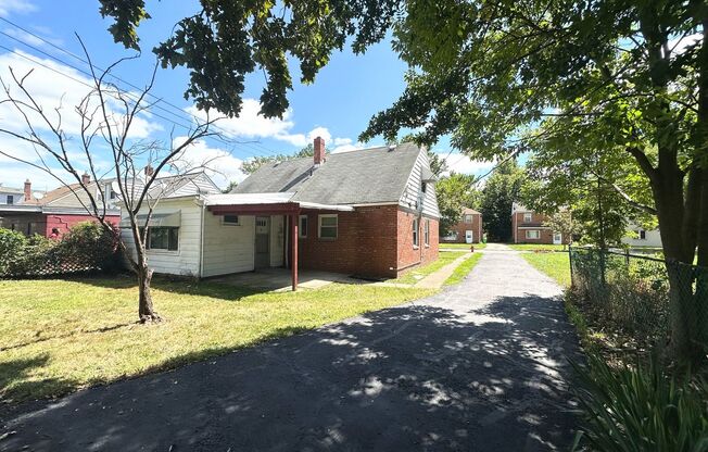4 Bedroom Bungalow for Rent! Euclid, Ohio