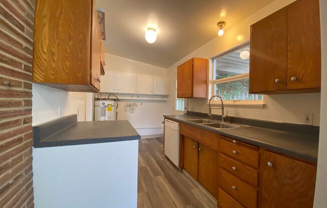 Des Moines Rambler w/ Large yard