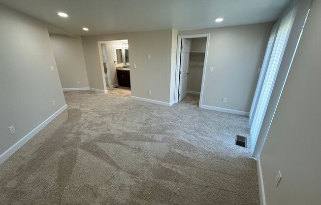 4 beds, 3 baths, 1,900 sqft, $5,495, Unit 918