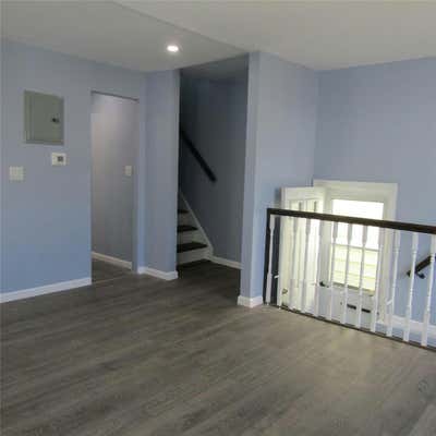 2 beds, 2 baths, 950 sqft, $2,500, Unit 2