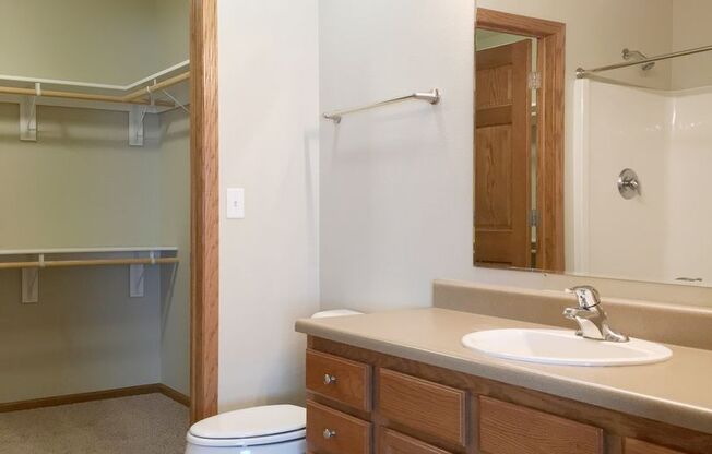 2 beds, 2 baths, 1,125 sqft, $1,195, Unit 1320-201