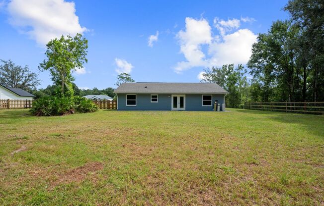 Now Available - Fully Remodeled 3-Bedroom Home for Rent in Wesley Chapel on 1 acre. No HOA!