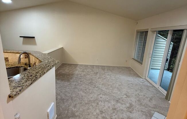 Tastefully Updated Issaquah 2bd 2bath Condo!