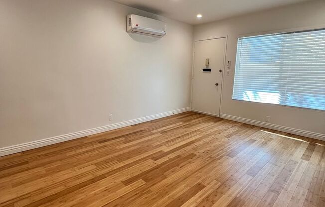 1 bed, 1 bath, 775 sqft, $3,375, Unit 04