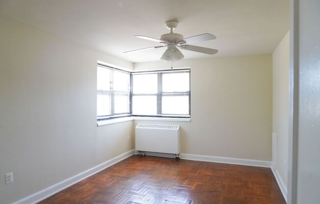 1 bed, 1 bath, $1,430, Unit 201