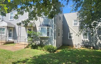 Beautiful 2BR / 1BA Apartment In Old Town/Five Points!