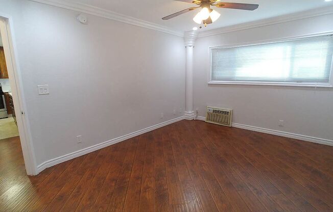 2 beds, 2 baths, 940 sqft, $2,895, Unit 406
