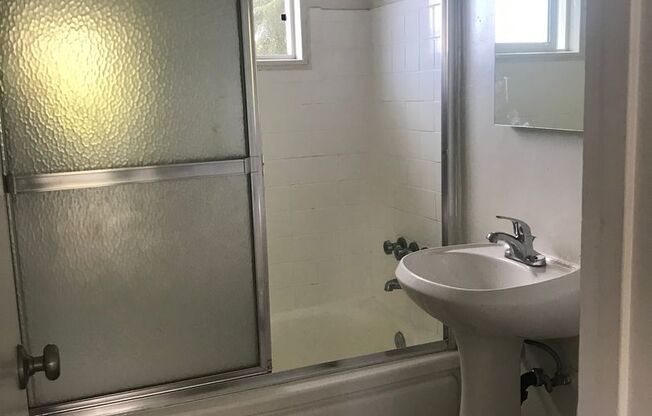 Studio, 1 bath, $1,595, Unit 3239-4