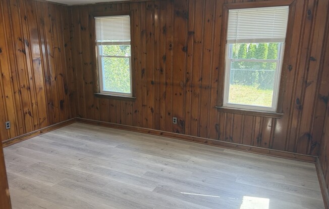3 beds, 1 bath, 1,138 sqft, $3,100, Unit 1