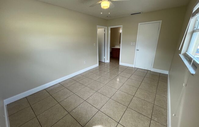 1 bed, 1 bath, $1,500, Unit # 5