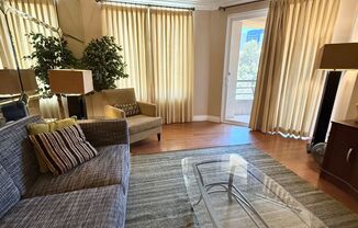 2 beds, 2 baths, $2,400, Unit # 206