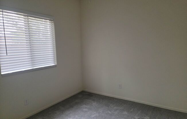 3 bedroom cul-de-sac home in the Villago Community!